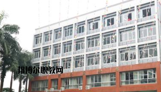 廣西電子高級技工學校2020年報名條件、招生要求、招生對象