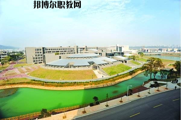 武穴財貿(mào)中等專業(yè)學(xué)校2020年報名條件、招生要求、招生對象