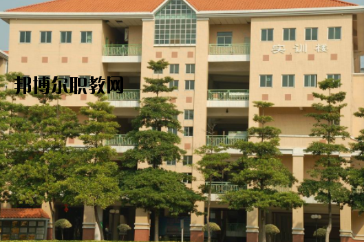 東莞商業學校2020年報名條件、招生要求、招生對象