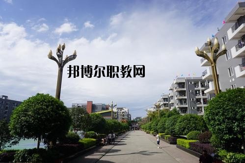 成都機電工程學校2020年招生辦聯系電話