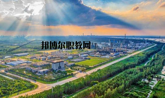 湖北工業經濟學校3