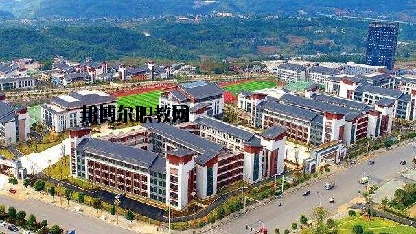 大方綜合職業(yè)技術(shù)學(xué)校2020年報(bào)名條件、招生要求、招生對(duì)象