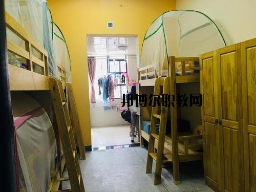 成都外國語專業學校2020年宿舍條件