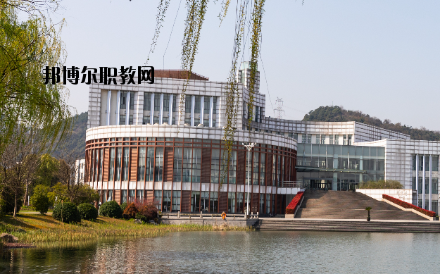 蘇州經(jīng)貿(mào)職業(yè)技術(shù)學院怎么樣、好不好