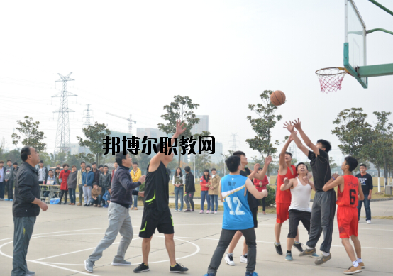 合肥市公交技工學(xué)校2022年報(bào)名條件、招生要求、招生對(duì)象