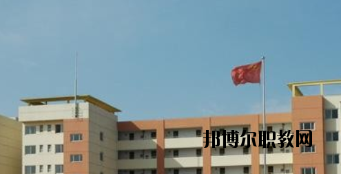 承德華中管理中專學(xué)校2020年報(bào)名條件、招生要求、招生對(duì)象 