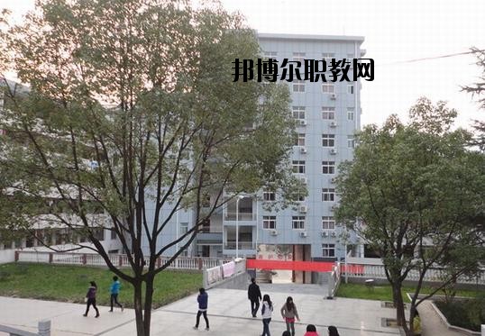 保康職教中心學校2020年宿舍條件