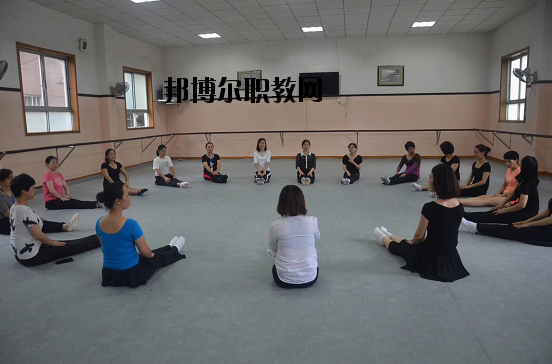 南昌青山湖區(qū)職業(yè)技術學校2020年報名條件、招生要求、招生對象 