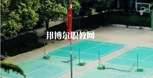 西安工業(yè)技工學(xué)校2020年招生辦聯(lián)系電話(huà)