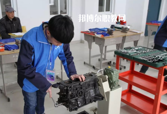 合肥市工程技術學校2020年報名條件、招生要求、招生對象