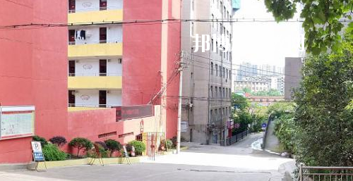 貴州航空工業技師學院白云校區網站網址
