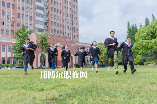 深圳市新鵬職業(yè)高級(jí)中學(xué)020年報(bào)名條件、招生要求、招生對(duì)象