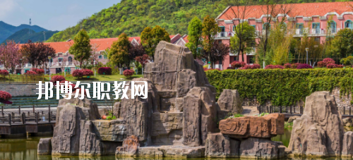 貴陽(yáng)幼兒師范高等專科學(xué)校(中職部)地址在哪里