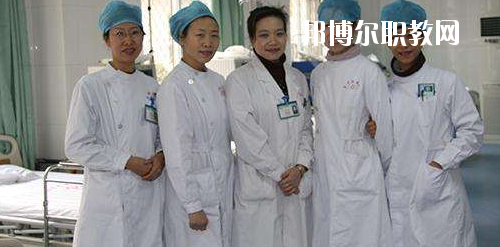 貴州2020年女生學衛校好嗎