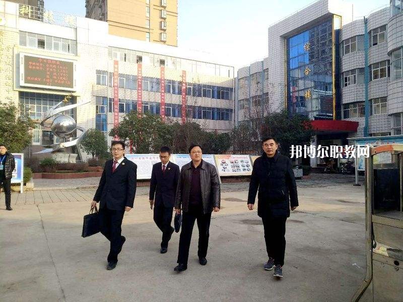 潢川縣職業(yè)教育中心2021年報(bào)名條件、招生要求、招生對(duì)象