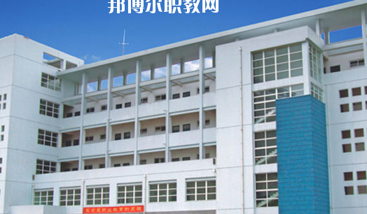 安徽2020年300分能上鐵路學校嗎