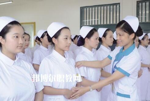 重慶2020年衛校適合女生學嗎