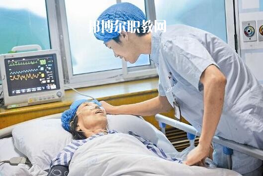 重慶2021年男生讀衛校有前途嗎