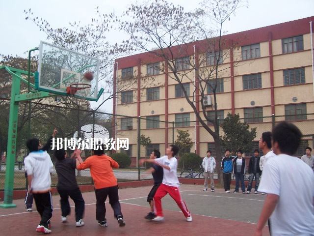 濮陽市油田職業(yè)中等專業(yè)學校網站網址
