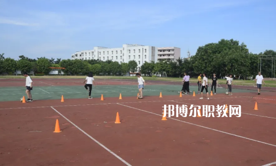 吳川職業高級中學2021年報名條件、招生要求、招生對象