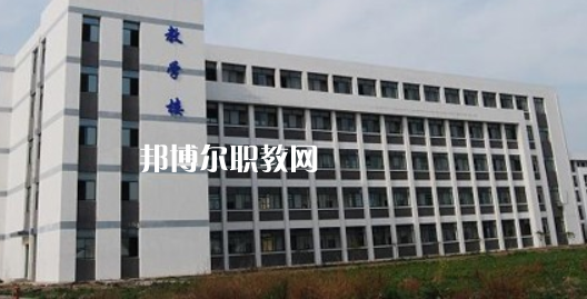 滁州市機(jī)械工業(yè)學(xué)校2021年報名條件、招生要求、招生對象 