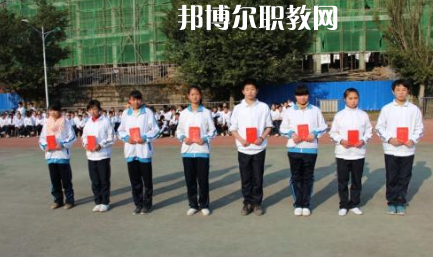 重慶市墊江縣第二職業中學校2021年報名條件、招生要求、招生對象