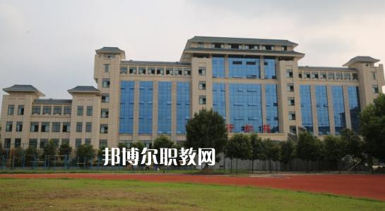 成都莊園機電職業技術學校2021年招生錄取分數線