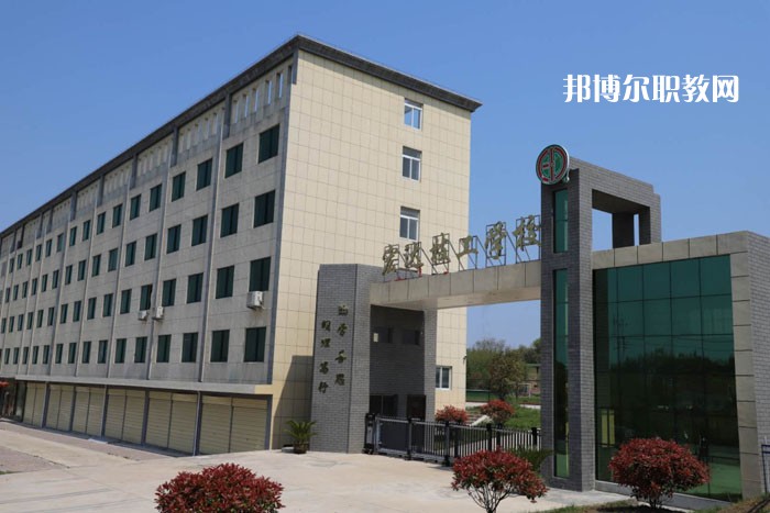 懷寧宏達(dá)技工學(xué)校2021年報(bào)名條件、招生要求、招生對(duì)象