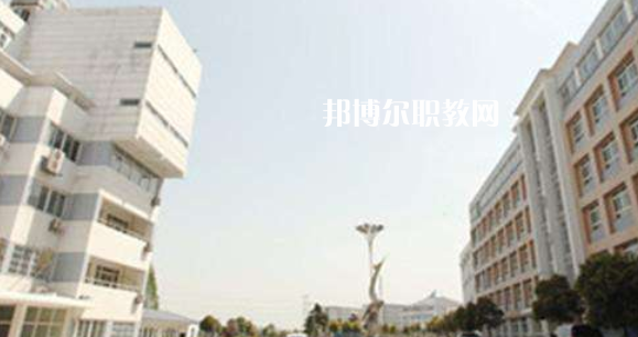 安徽紅十字會衛(wèi)生學校2021年報名條件、招生要求、招生對象