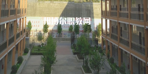 遵義市紅花崗區(qū)經(jīng)濟(jì)職業(yè)技術(shù)學(xué)校怎么樣、好不好
