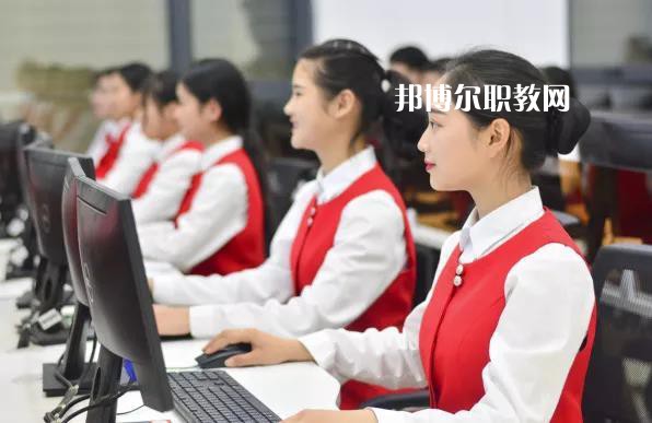 云龍縣民族職業高級中學2021年學費、收費多少