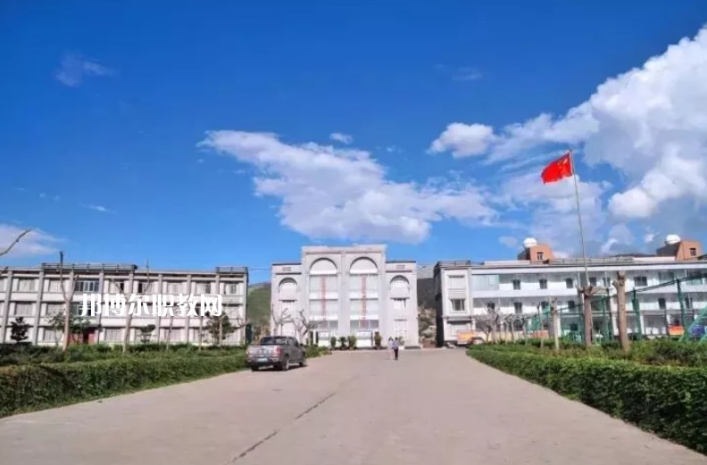 紅河財經(jīng)學(xué)校怎么樣、好不好