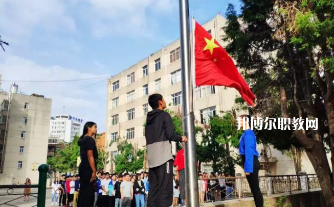 云南廣播電視學(xué)校2021年學(xué)費、收費多少