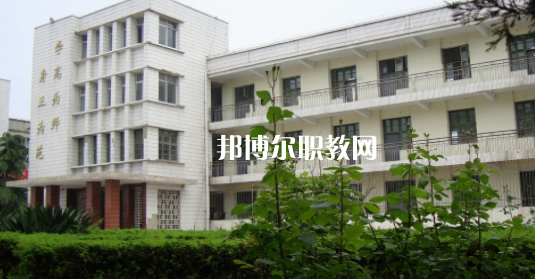 安徽省霍邱師范學校2021年報名條件、招生要求、招生對象
