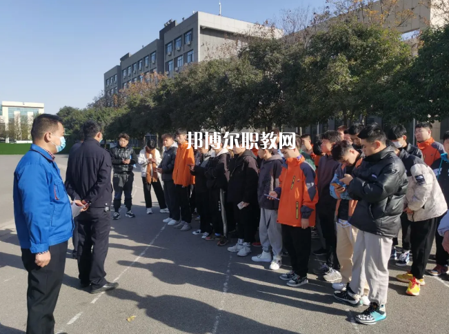 陜西汽車技工學校2022年招生辦聯系電話