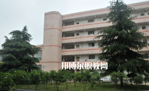 開陽縣職業技術學校2022年招生辦聯系電話