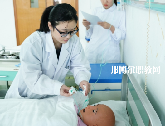 常州衛(wèi)生高等職業(yè)技術(shù)學(xué)校2022年報名條件、招生要求、招生對象