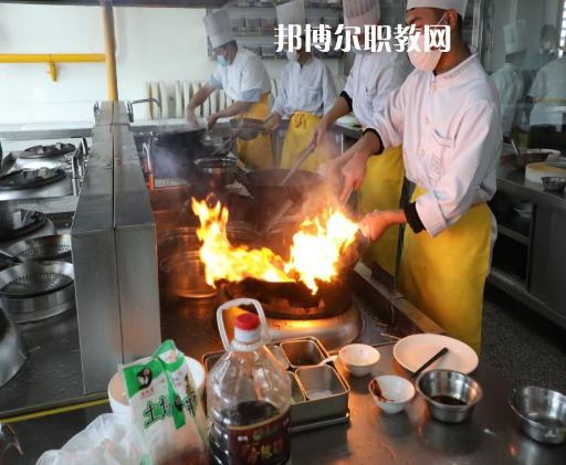 酒泉工貿中等專業學校2022年招生錄取分數線