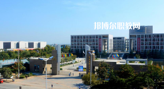 陜西國際商貿學院附屬中職校2022年報名條件、招生要求、招生對象