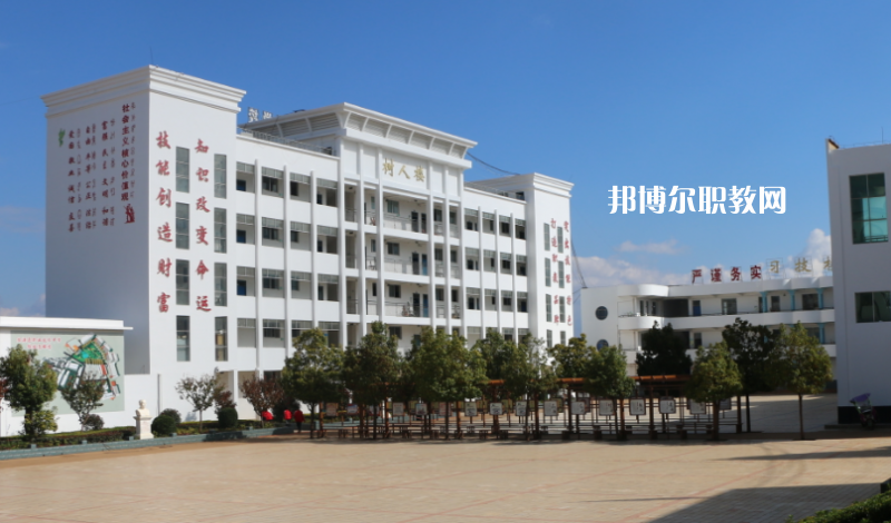鹽源縣職業中學2022年招生辦聯系電話