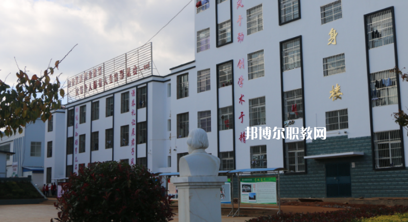 鹽源縣職業(yè)中學(xué)2022年報(bào)名條件、招生要求、招生對(duì)象