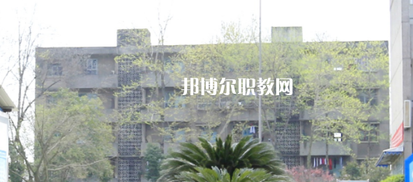 成都汽車職業(yè)技術(shù)學校2022年宿舍條件