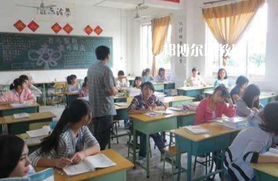 樂至縣回瀾職業中學2022年有哪些專業