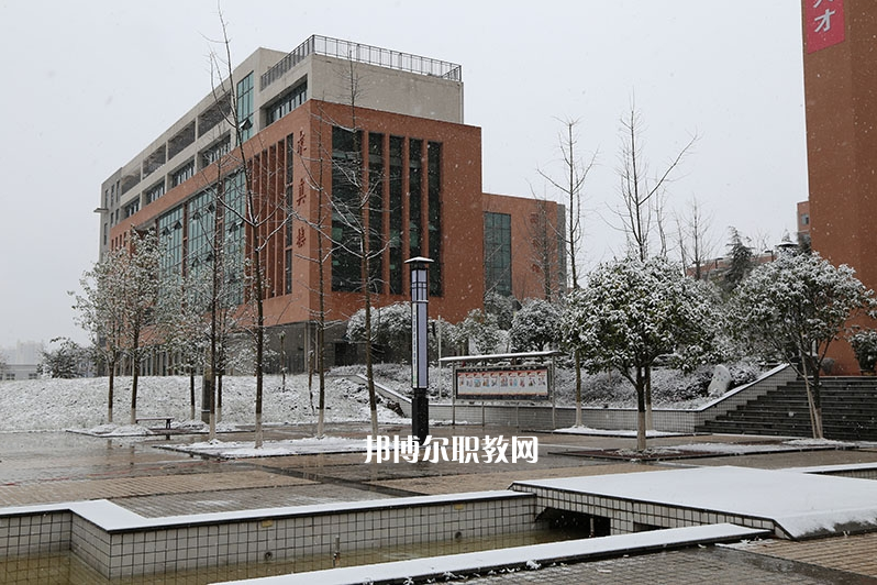 重慶榮昌職業教育中心2022年招生簡章