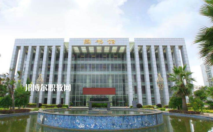 貴陽衛生學校2022年招生辦聯系電話