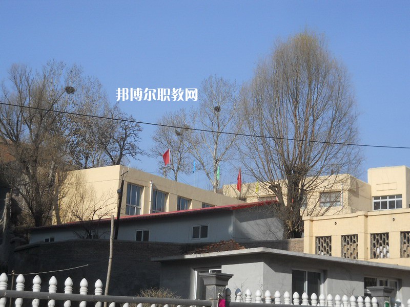 承德通達中等專業(yè)學(xué)校2022年報名條件、招生要求、招生對象
