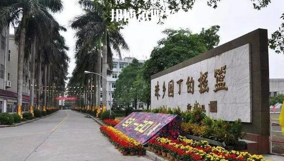欽州合浦師范學校2022年報名條件、招生要求、招生對象