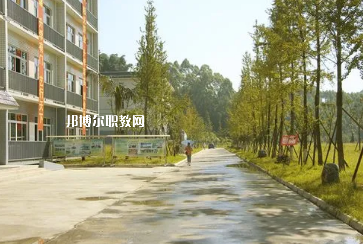 樂山嘉州衛(wèi)生職業(yè)學(xué)校怎么樣、好不好