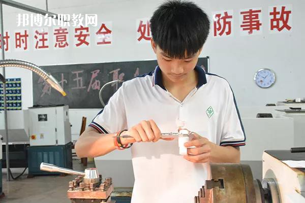 惠州惠城區技工學校2022年招生辦聯系電話