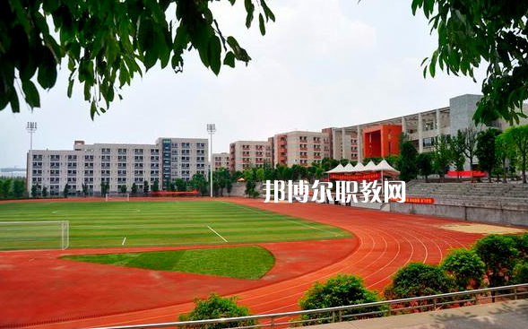 重慶建峰工業(yè)集團有限公司技工學校2022年報名條件、招生要求、招生對象